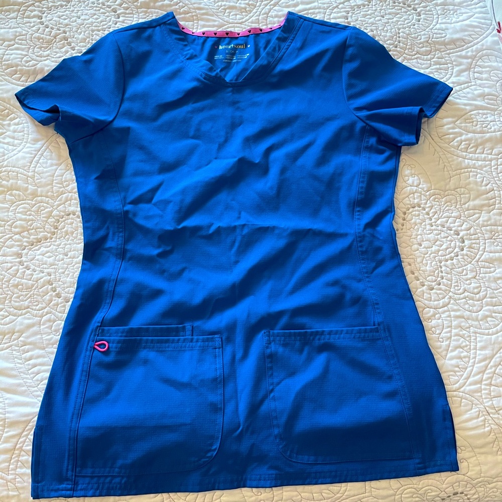 Women’s heart and soul scrub top